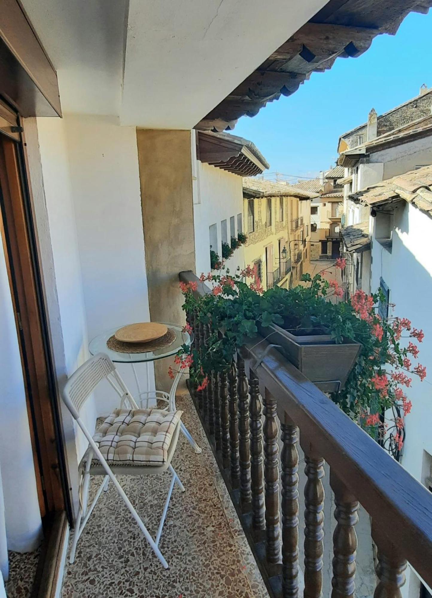Apartamento La Casa Del Escudo Rubielos De Mora Exterior foto